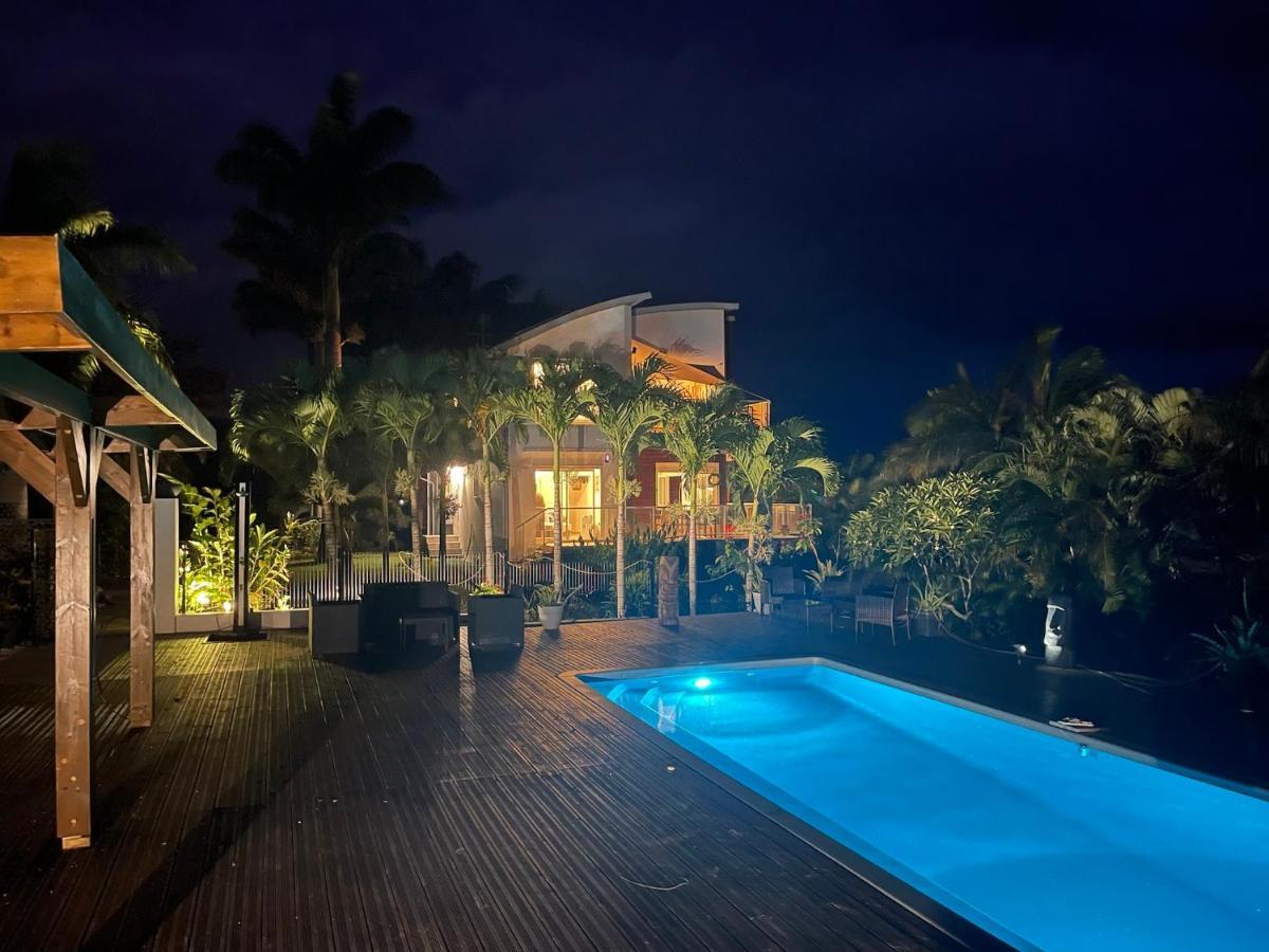 Grande Villa Au Calme - Vue Exceptionnelle - Climatisation - Piscine Sel Chauffee - Jardin Tropical Vincendo المظهر الخارجي الصورة