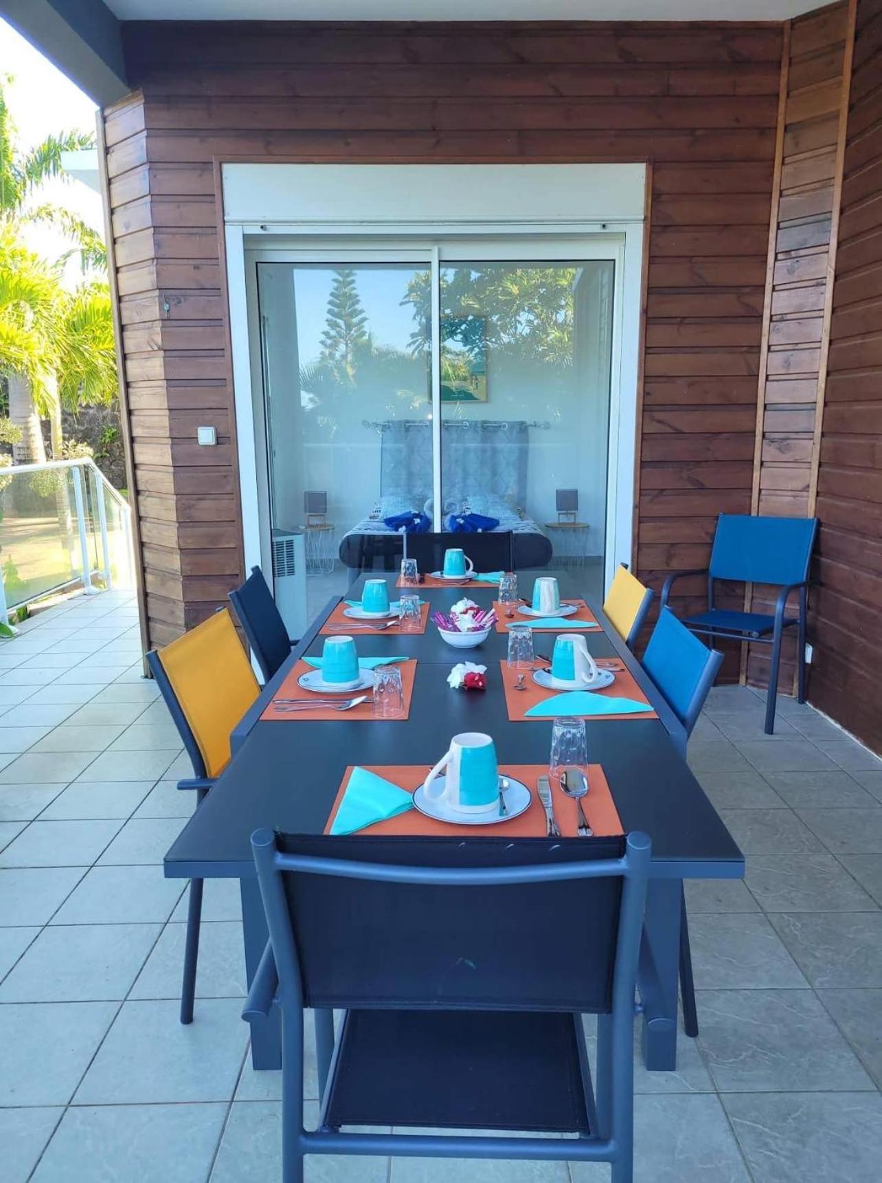 Grande Villa Au Calme - Vue Exceptionnelle - Climatisation - Piscine Sel Chauffee - Jardin Tropical Vincendo المظهر الخارجي الصورة