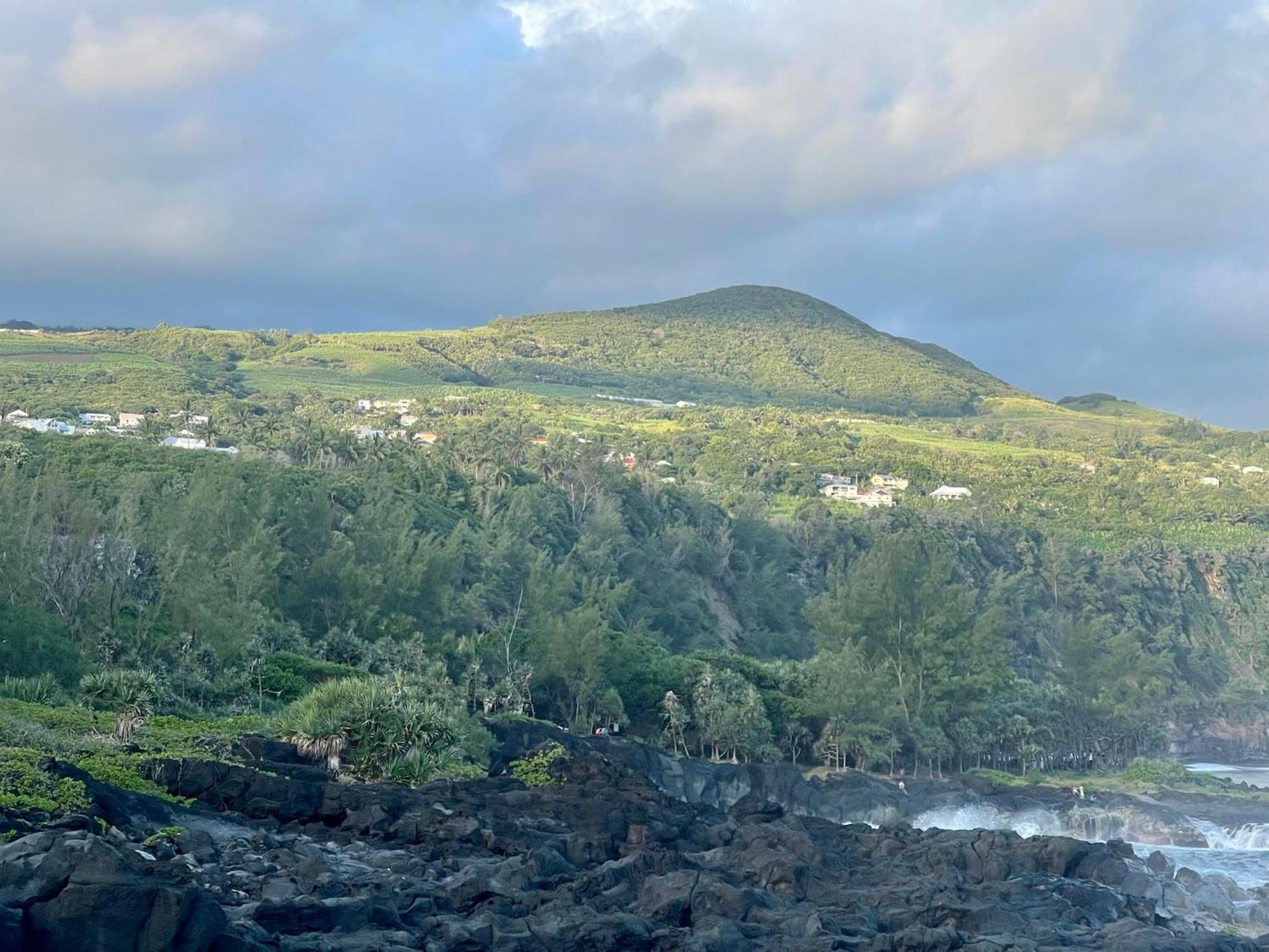 Grande Villa Au Calme - Vue Exceptionnelle - Climatisation - Piscine Sel Chauffee - Jardin Tropical Vincendo المظهر الخارجي الصورة