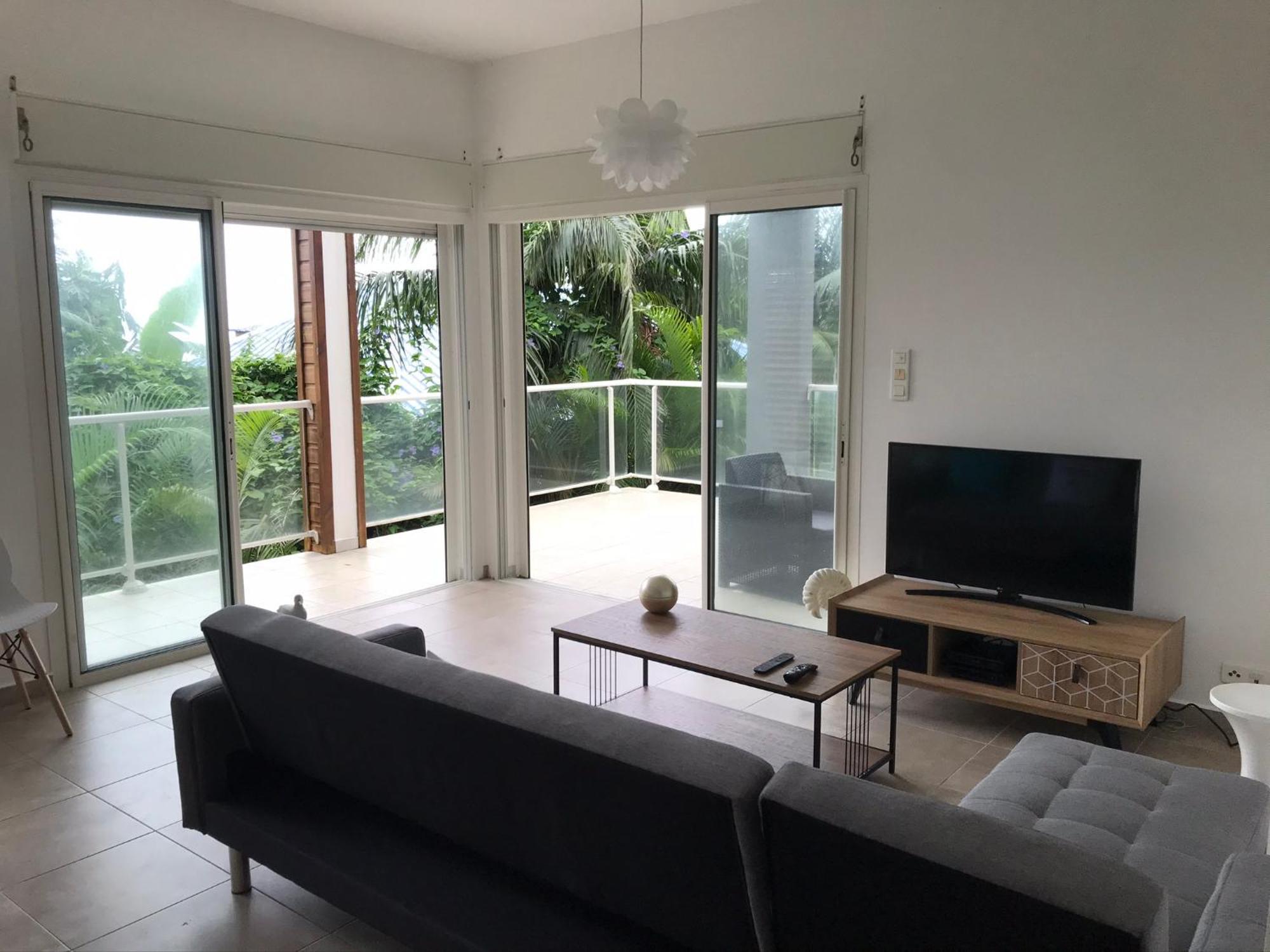 Grande Villa Au Calme - Vue Exceptionnelle - Climatisation - Piscine Sel Chauffee - Jardin Tropical Vincendo المظهر الخارجي الصورة