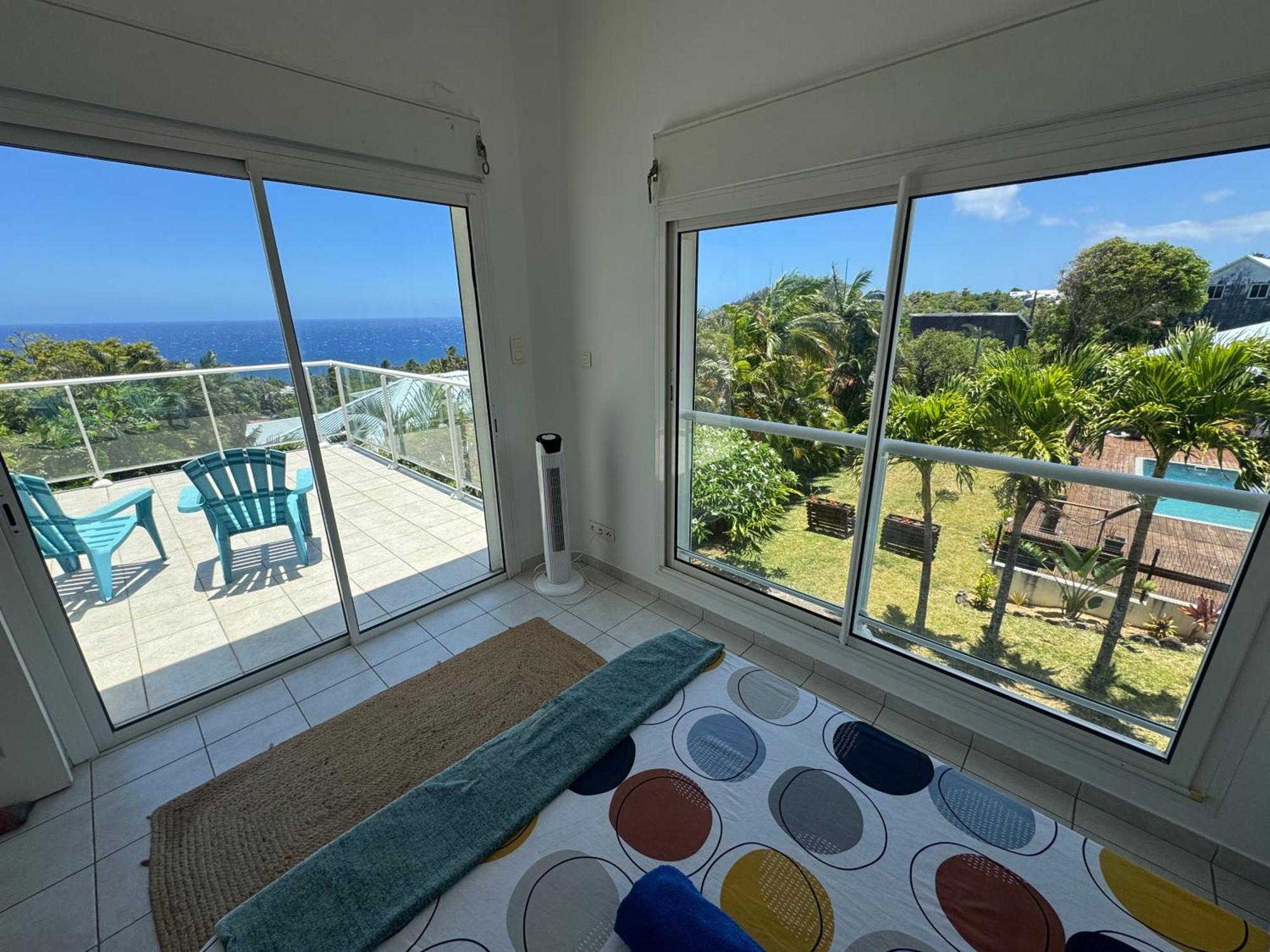 Grande Villa Au Calme - Vue Exceptionnelle - Climatisation - Piscine Sel Chauffee - Jardin Tropical Vincendo المظهر الخارجي الصورة